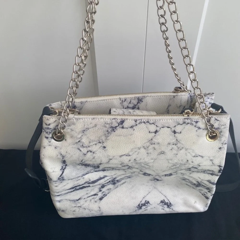 GUESS White Faux-Leather Marble Shoulder Bag - Picture 3 of 10